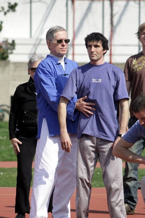 Hilfestellung zur Umgekehrten Bauchatmung