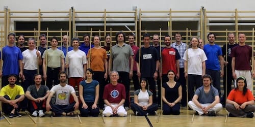 Taiji Stock: Die Übungsgruppe